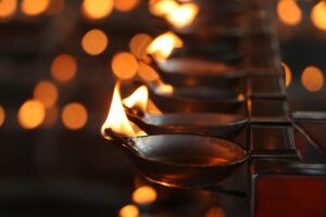 浮気の証拠を弁護士に提出する際の注意点は？