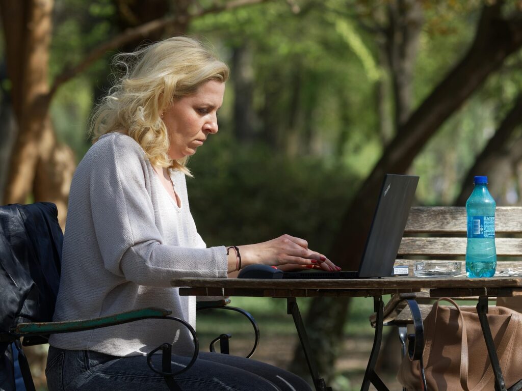 浮気の証拠はどこから不貞と認定されるのか？